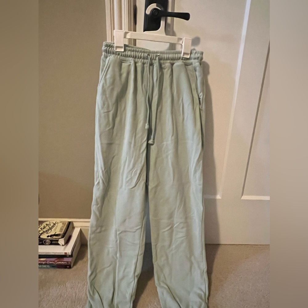 Grey Bandit green sweatpants